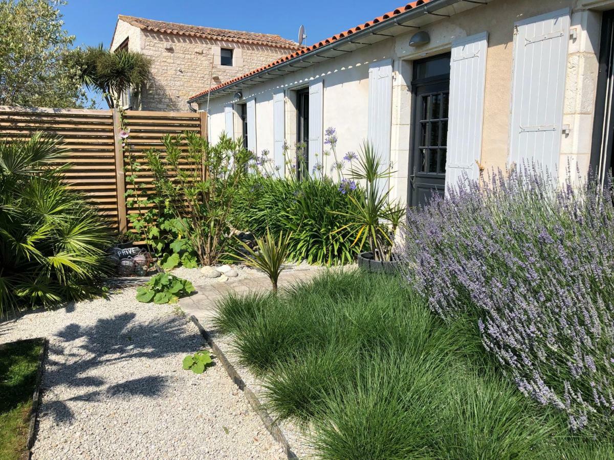 Vents Et Marees Saint-Pierre-d'Oleron Bagian luar foto